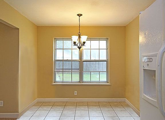 4th image of 2200 Terry Ln