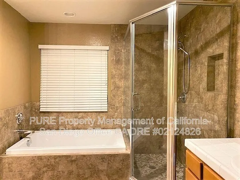 1073 Princess Kyra Pl — Photo 8