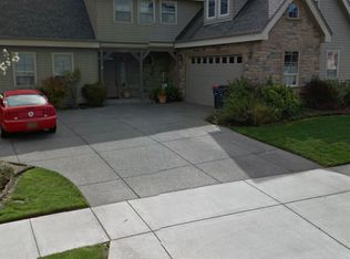 1504 Red Hawk Dr, Medford, OR 97504