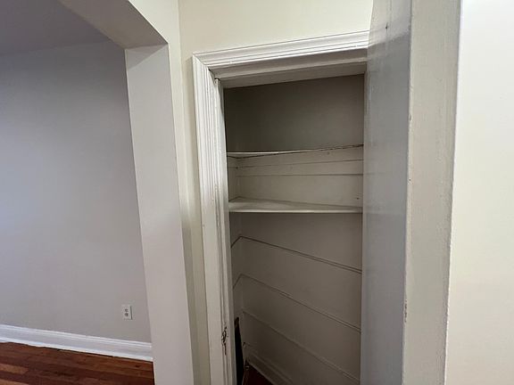 5th image of 8 Gifford Ave #24E
