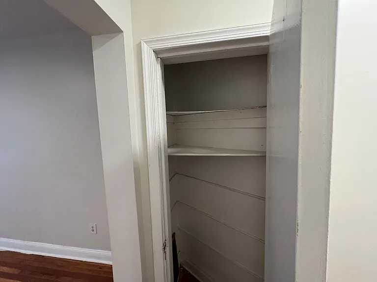 9-11 Gifford Ave #204 — Photo 6