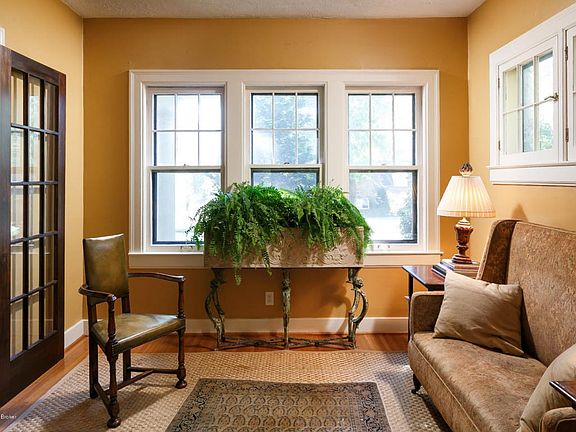 RealTourCast - T Willett - 1201 Audubon