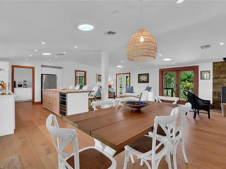 828 Sanctuary Rd — Photo 14