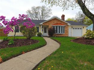 79 Claypool Dr, Warwick, RI 02886