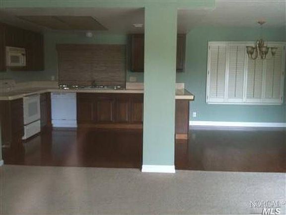 3rd image of 1630 River Park Blvd