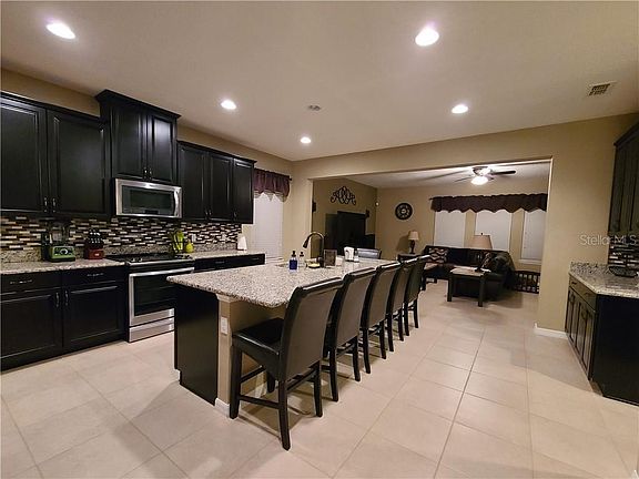 5th image of 3739 Island Green Way