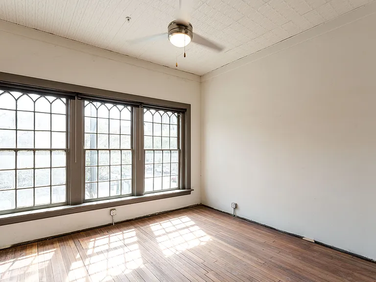 300 E Broad St #206 — Photo 3