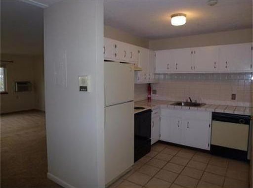 3rd image of 66 Mayflower Ave APT 6