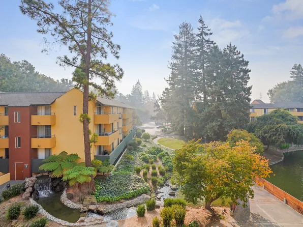 Americana Apartments