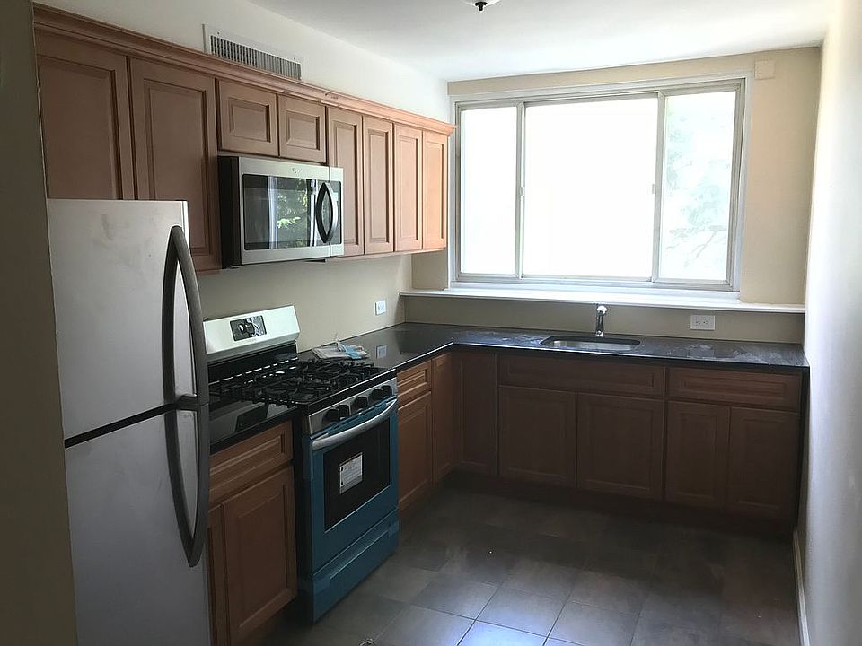 1st image of 105 Beechwood Pl