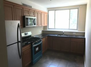 105 Beechwood Pl, Staten Island, NY 10314