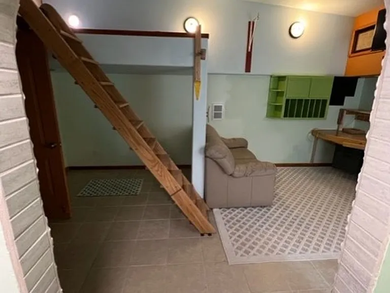 31 Becky Ave #B — Photo 1
