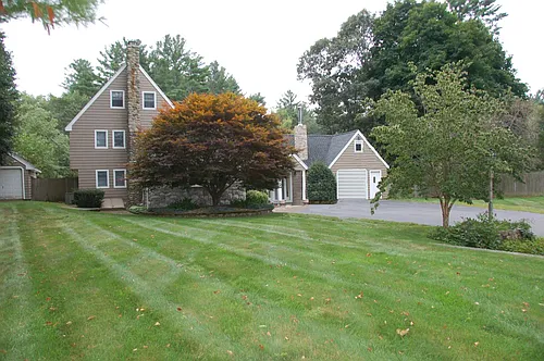 182 Forest St Photo 1