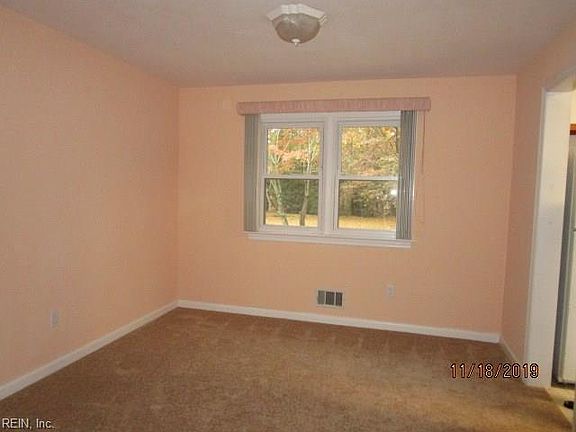 2nd image of 304 Briarfield Dr