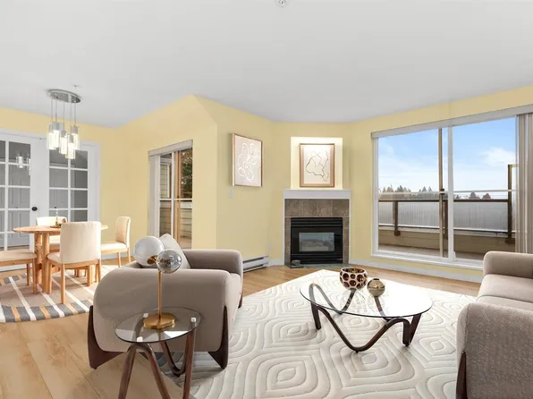 1519 Grant Ave #Penthouse 4, Pt Coquitlam, BC V3B 7S8