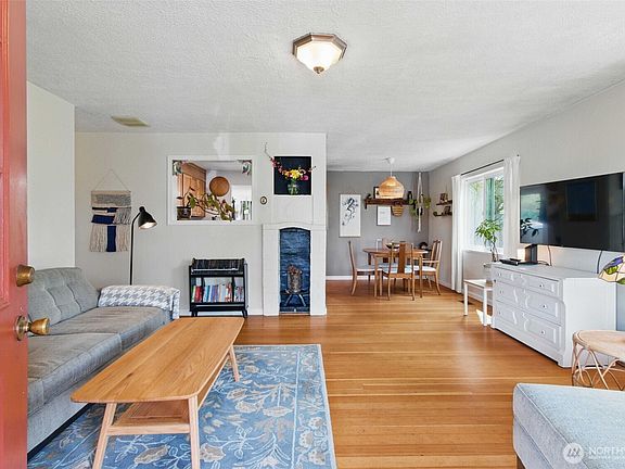 3rd image of 4009 E 14th Street