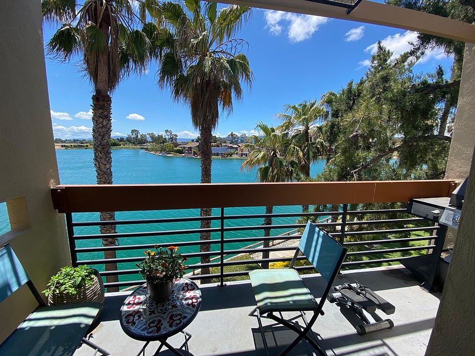 1st image of 922 Beach Park Blvd
