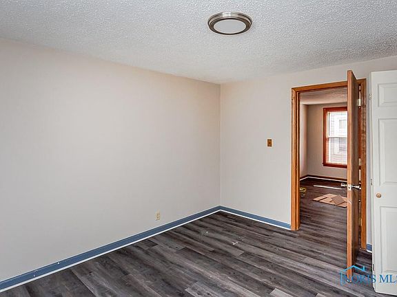 2nd image of 4042 Vermaas Ave