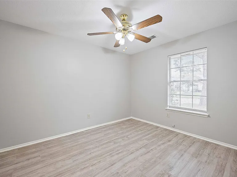 20323 Pinefield Ln — Photo 16