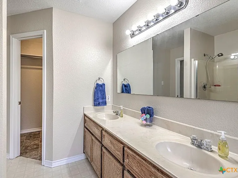 5009 Joseph Dr — Photo 17