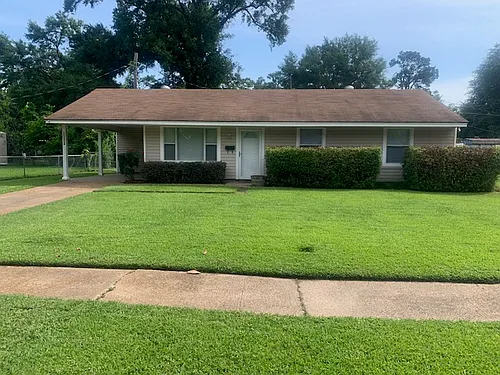 2324 Debastrop Dr Photo 1