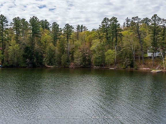 3rd image of 252 Clear Lake Rd