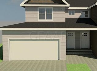 1098 Thames Ct, Grand Forks, ND 58203