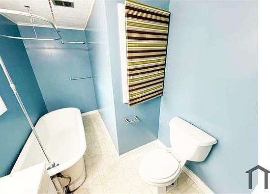 2nd image of 7402 Park Ave #3