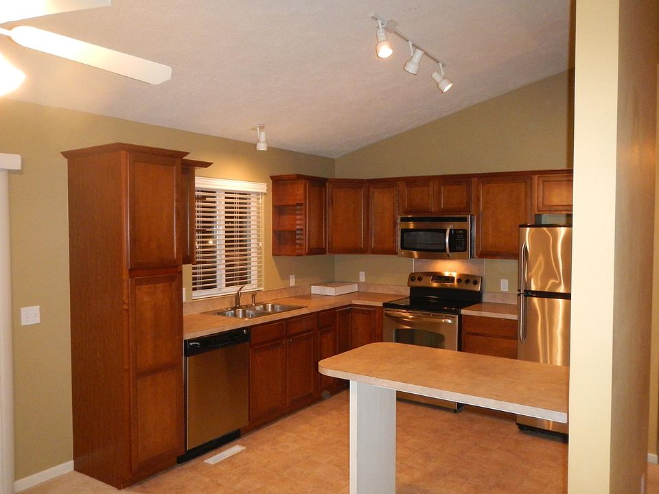 2nd image of 4623 N 168th Ave