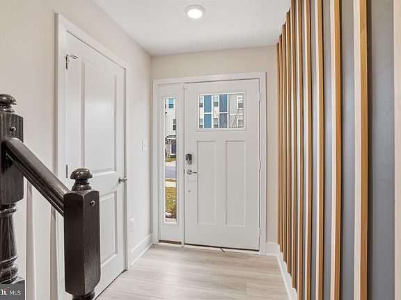 3rd image of 1810 Betterton Rd