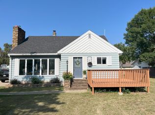 1205 4th St NE, Staples, MN 56479