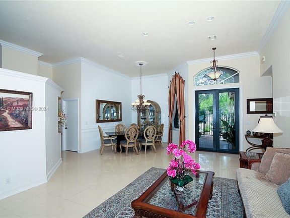 5th image of 2612 Oakbrook Ct