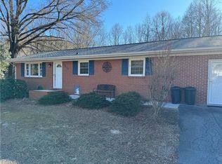 7310 Vance Rd, Kernersville, NC 27284