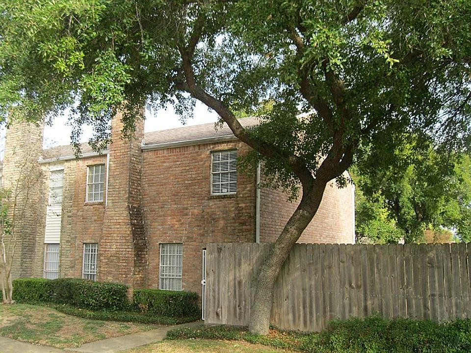 1st image of 8712 Wilcrest Dr #8712