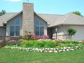 1st image of 411 N Pine Grove Ln