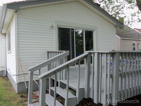 4th image of 29870 John J St