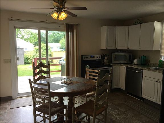 2nd image of 7 Deangelis St
