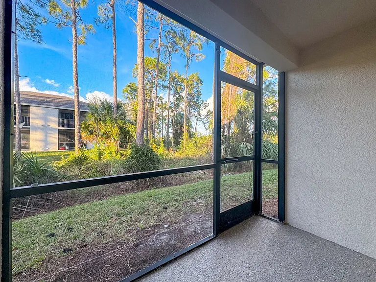 11970 Palm Bay Ct — Photo 12