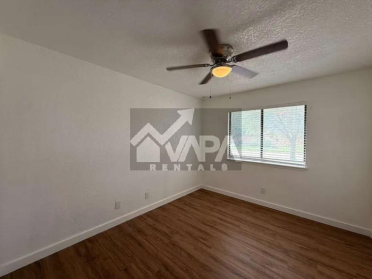 13811 Flairwood St — Photo 3