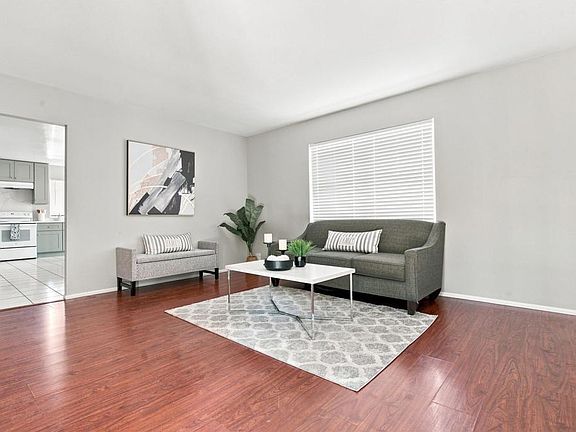 2nd image of 8430 Noeline Ave