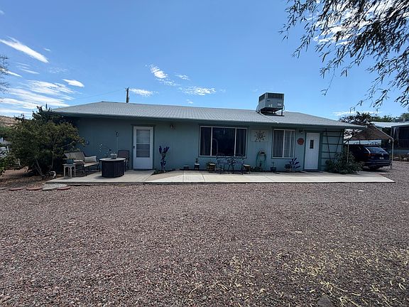 2nd image of 554 N Ironwood Dr