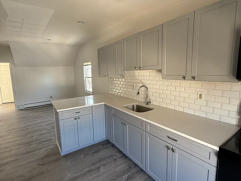 77 N 14th St #2 — Photo 16