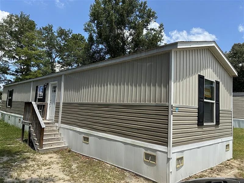 1st image of 2621 Jeffersonville Rd #68