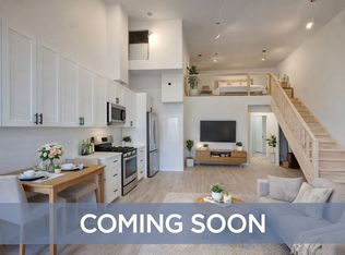 208 King St E, Hamilton, ON L8N 1A9