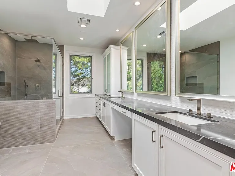 2890 Forrester Dr — Photo 22