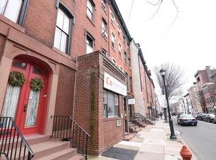 319 S 12th St APT 2R, Philadelphia, PA 19107