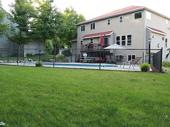 3rd image of 6003 Statler Ct SE