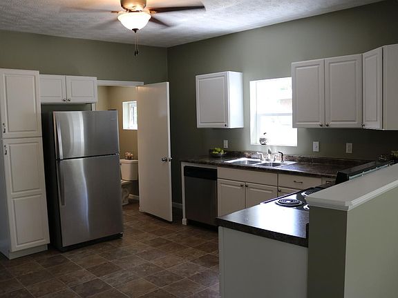 5th image of 2504 S 8th St