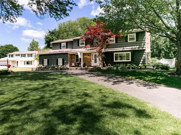 104 Fieldstone Dr, Fayetteville, NY 13066