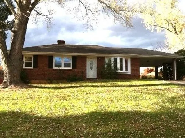 1044 Ardmore Cir, Lynchburg, VA 24501